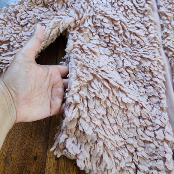 H&M|| Light Lilac fluffy/ teddy jacket Size XS - Picture 11 of 11